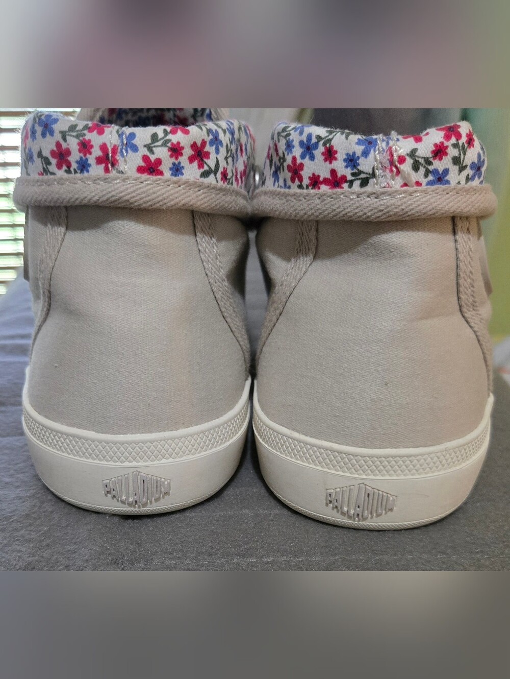 Palladium Women's Canvas Mid Top Sneakers Gray Floral Lining Lace Up Size 6.5 - Picture 5 of 8